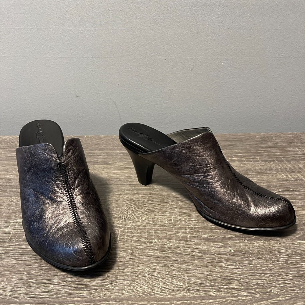Born BOC Women's Shoes Size 9 Metallic Gray Leather Slip On Mules Casual Heels - Picture 2 of 10